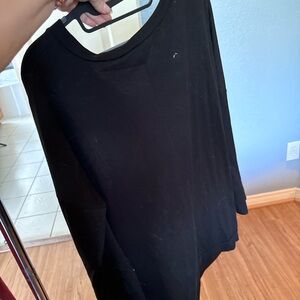 Long sleeves black top